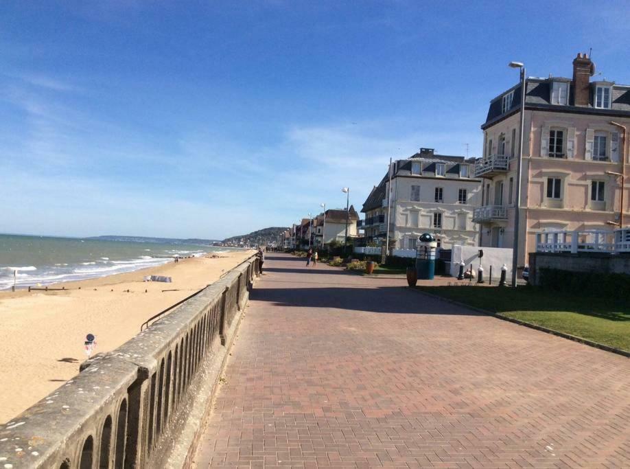 Cabourg Centre, Appartement Pour 4 Personnes A 100M De La Mer מראה חיצוני תמונה
